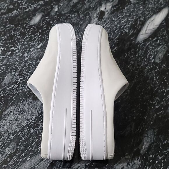 BRAND NEW WMNS AIR FORCE 1 LOVER XX'THE REIMAGINED - Picture 10 of 16